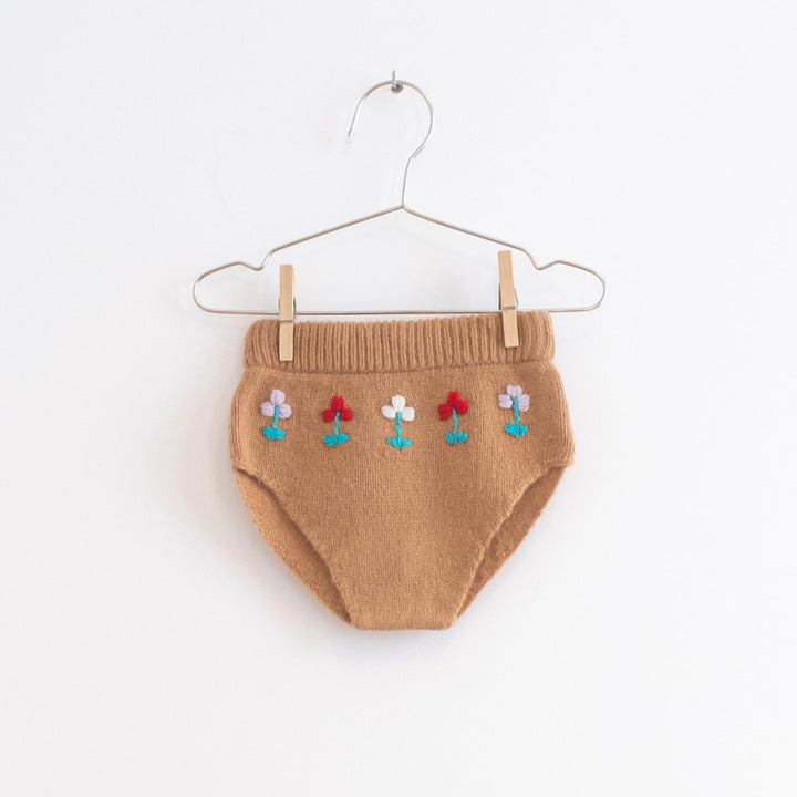 CAMEL PANTIE WITH EMBROIDERED FLOWERS（2Y-5Y）