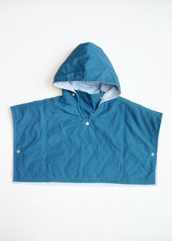 reversible poncho hoodie (S,M)